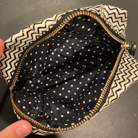 Tory Burch small chevron cosmetic pouch - Picture 2 of 4